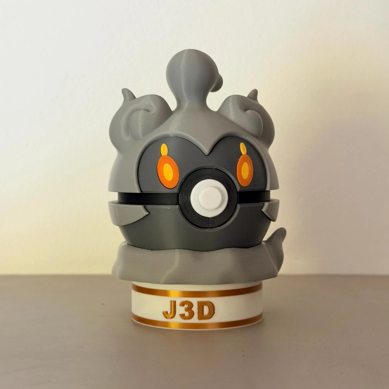 Pokeball Pokemon Marshadow